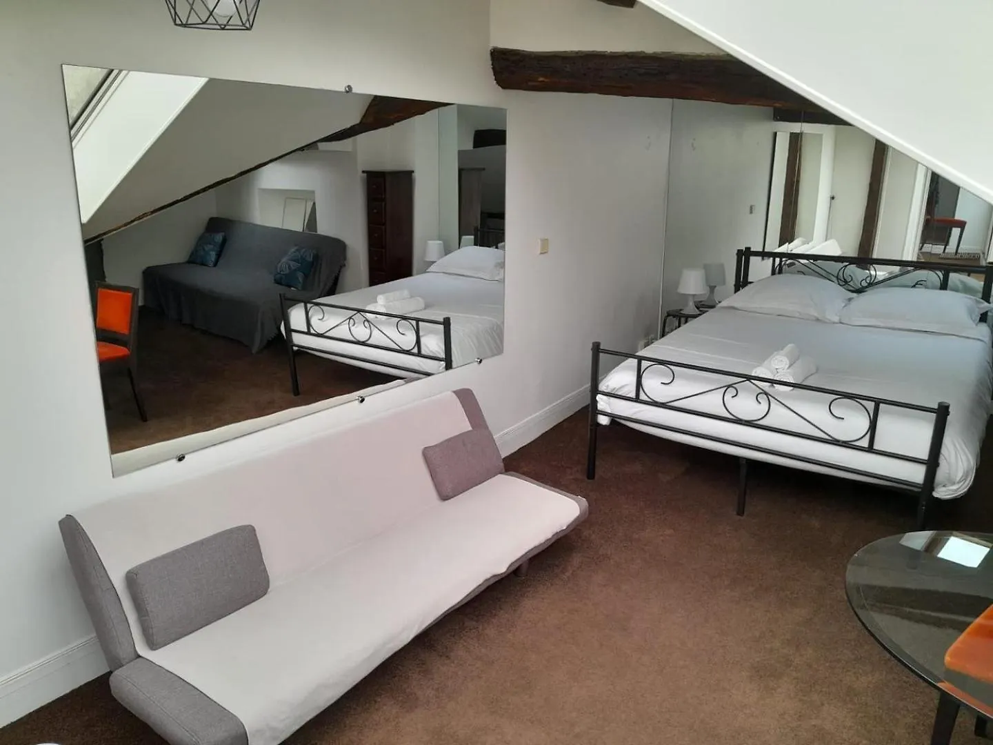 Le Singulier : Au Coeur De Paris Apartment